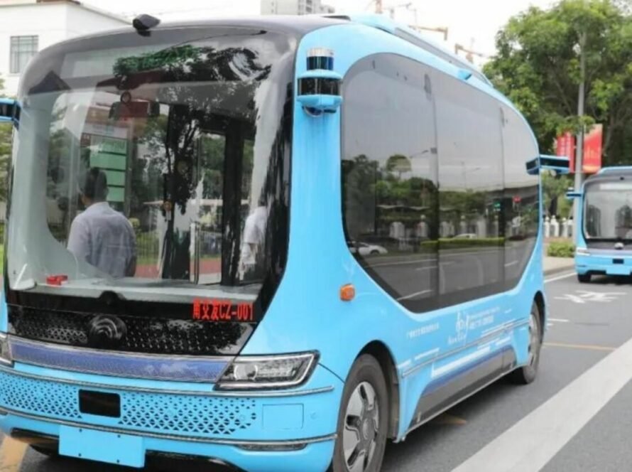 driverless-bus-china