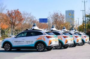 SAIC Mobility (c) Momenta